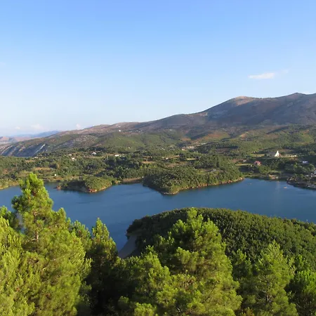 Semesterbostad Lake Majesty Shkodër